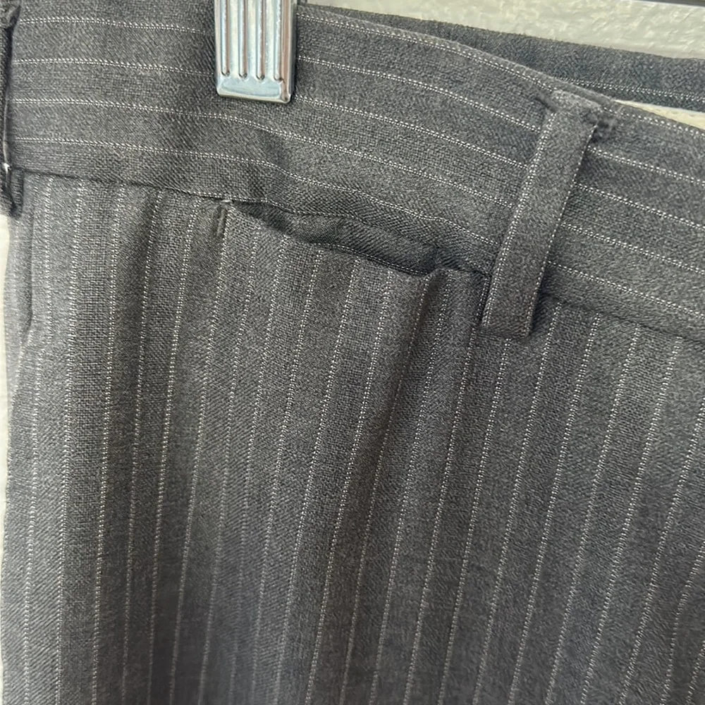 GUCCI wool trousers/slacks. - Picture 8 of 10